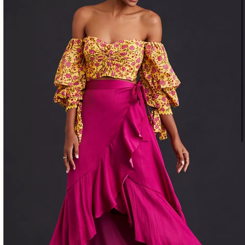 Eddy off the Shoulder Tie Top